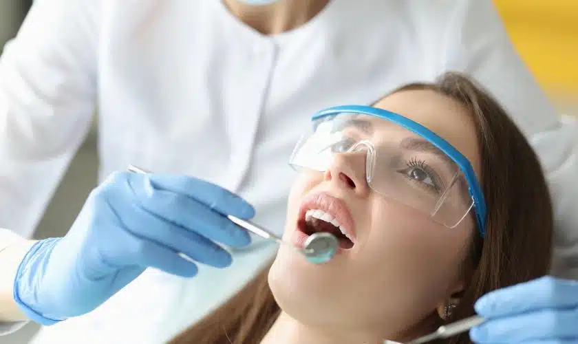 Expert Dentist Guide: Top Tips For Maintaining Oral Health Expert Dentist Guide: Top Tips For Maintaining Oral Health
